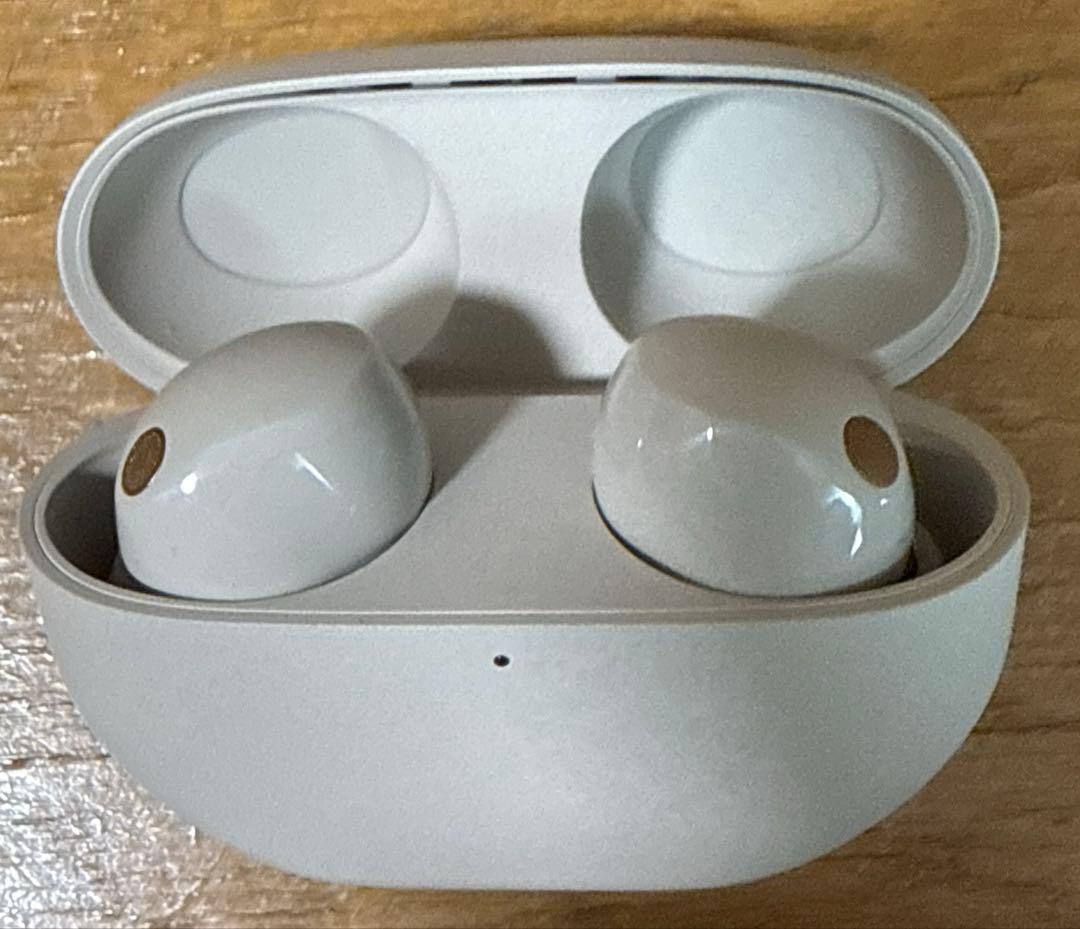 ​【極美品・超短時間使用】SONY WF-1000XM5 プラチナシルバー完動品