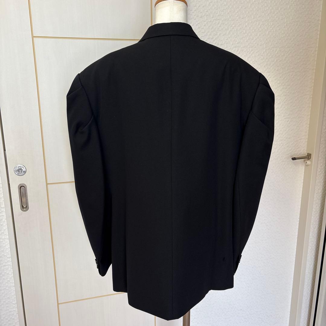 HOLIDAY 黒 パワーショルダージャケット