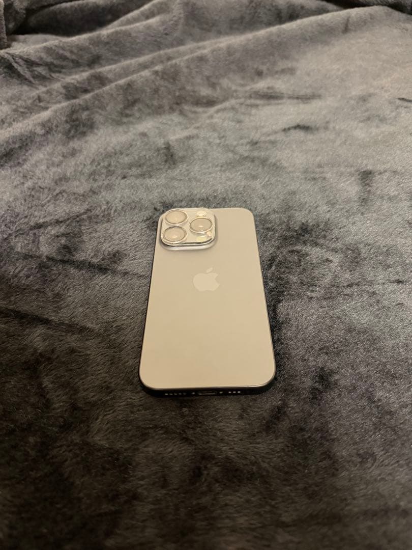 スマートフォン本体 iPhone 15 pro 256GB