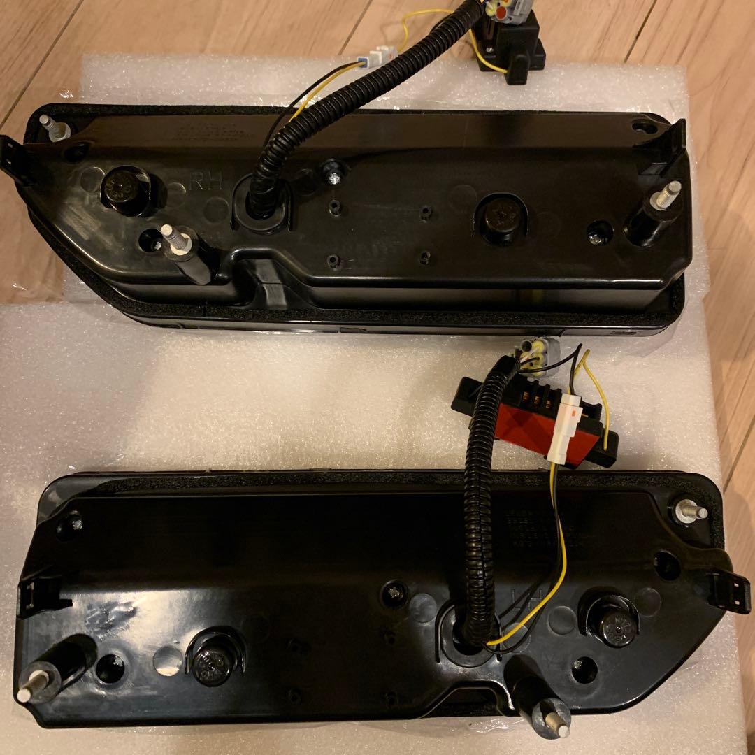 【新品未使用】JB64型 ジムニー LEDテールランプ JB74 シエラ