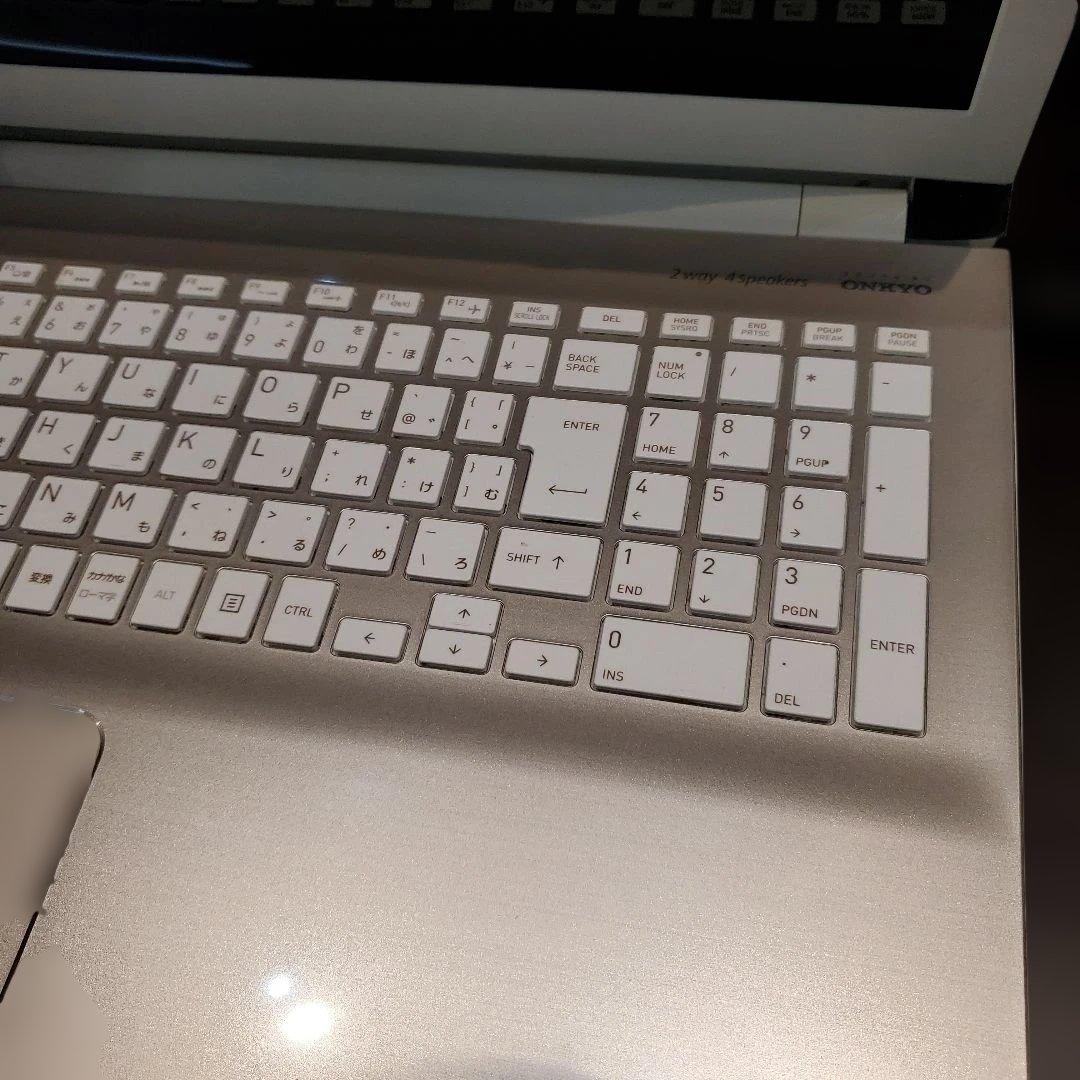 P*i様 dynabook シルバー ノートPC PAZ65FG