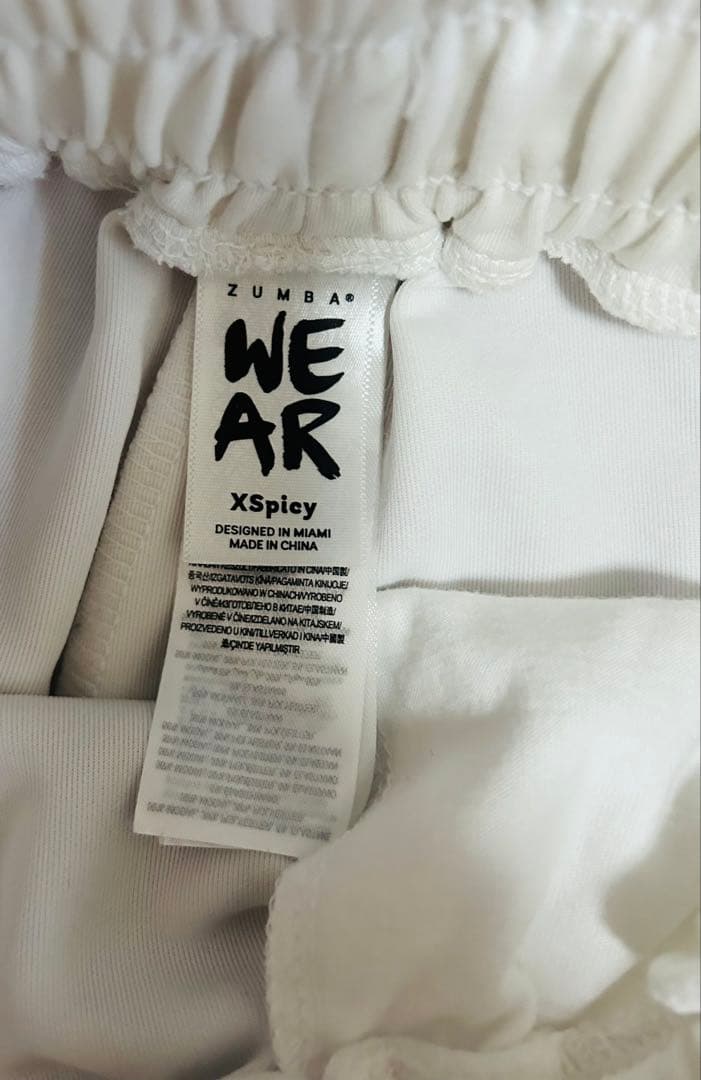 ZUMBA 正規品 カーゴパンツ 白