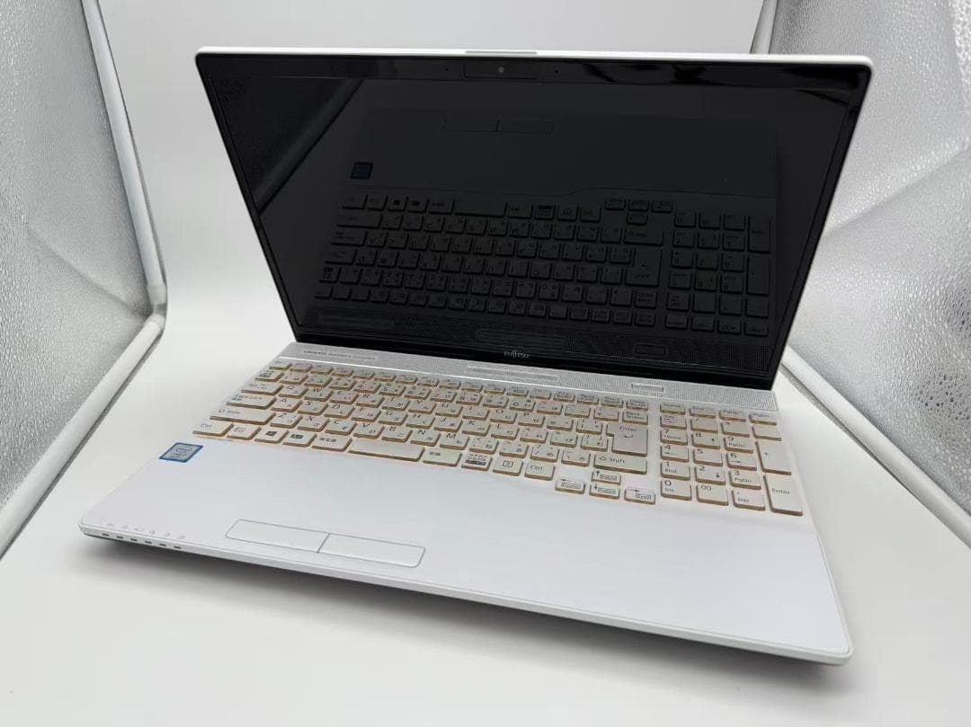 超美品 富士通 第八世代 i7 新品SSD+HDD Office2021