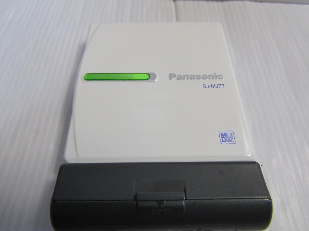 A3325 Panasonic ポータブルMDプレーヤー　SJ-MJ77