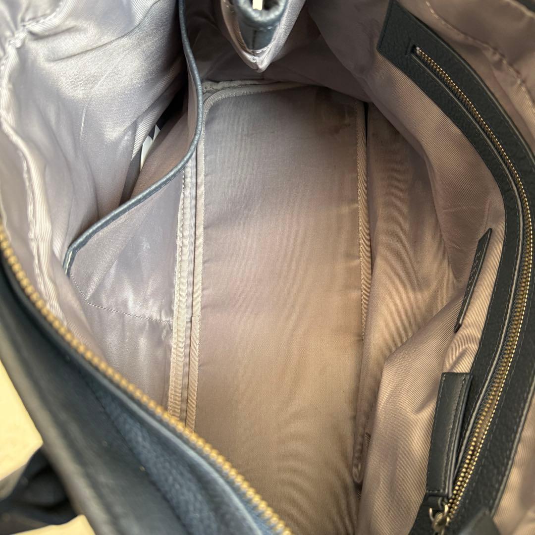 【美品】　バーニーズニューヨーク　オールレザー　トートバッグ　ネイビー　A4