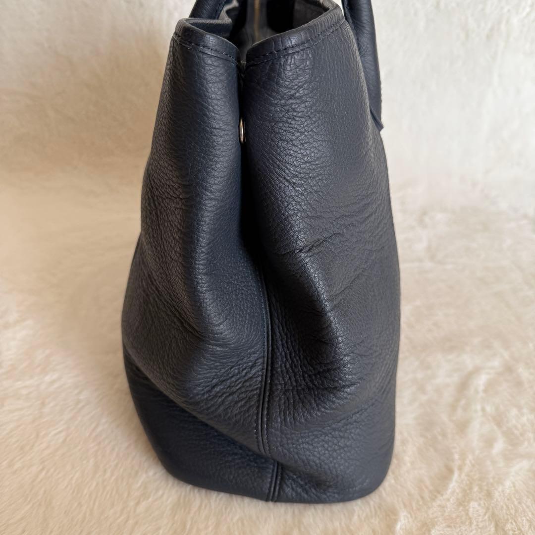 【美品】　バーニーズニューヨーク　オールレザー　トートバッグ　ネイビー　A4