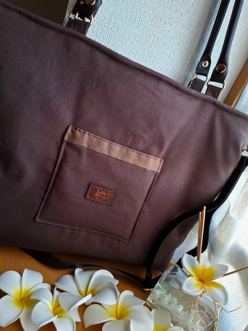 ハワイアンキルト バッグ　2WAY　ファスナー付　革タグチャーム付　ワーゲンバス