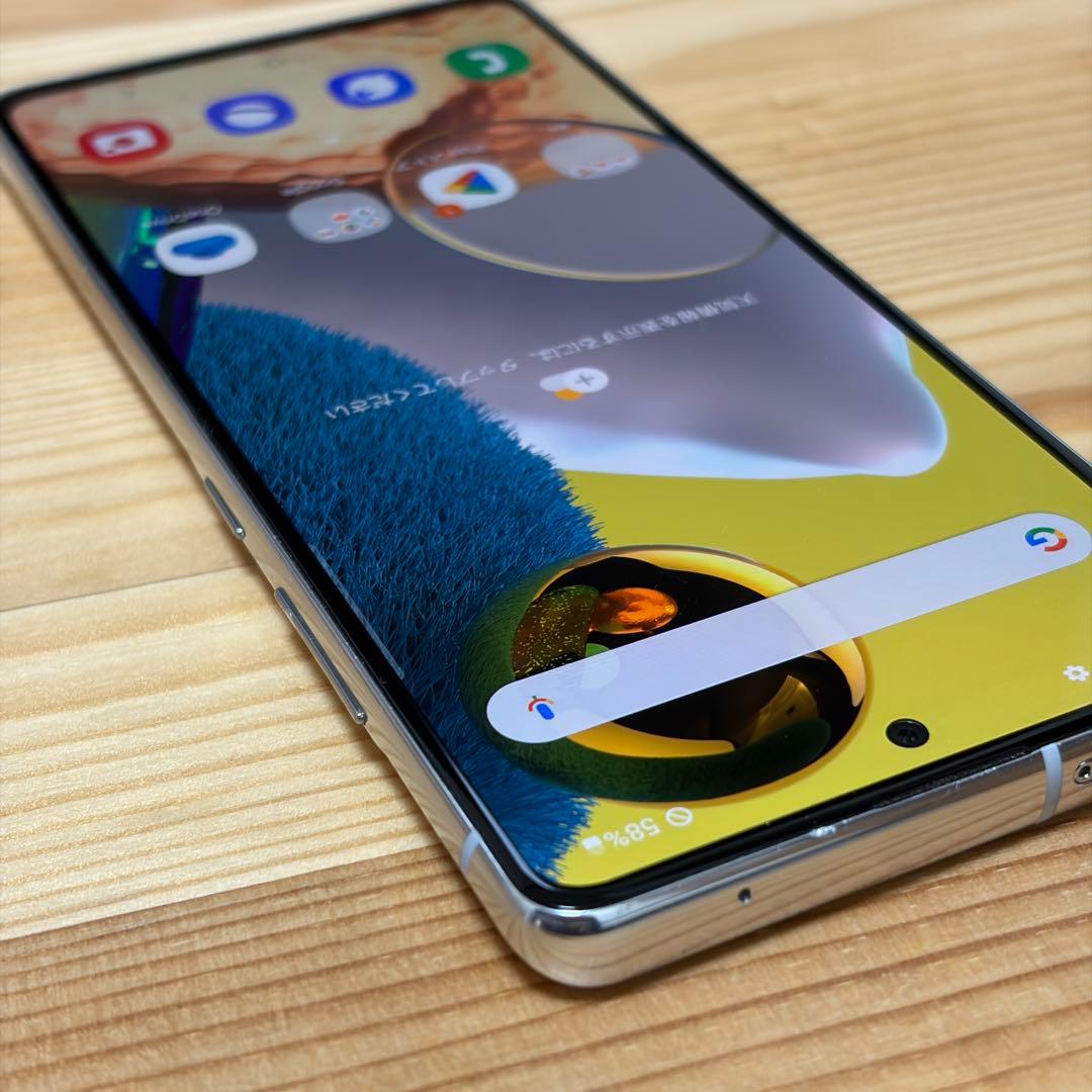 Samsung Galaxy A51 au版SIMフリー　10670