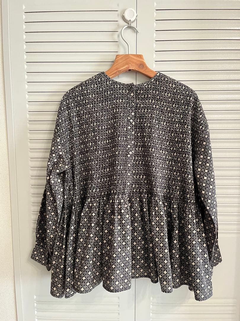 お値下げします‼️maison de soil メゾンドソイル ピンタックブラウス