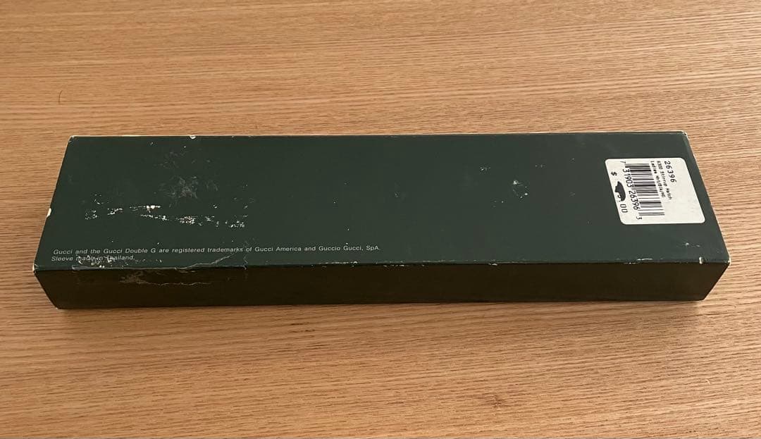 GUCCI ブラックレザー アナログ時計