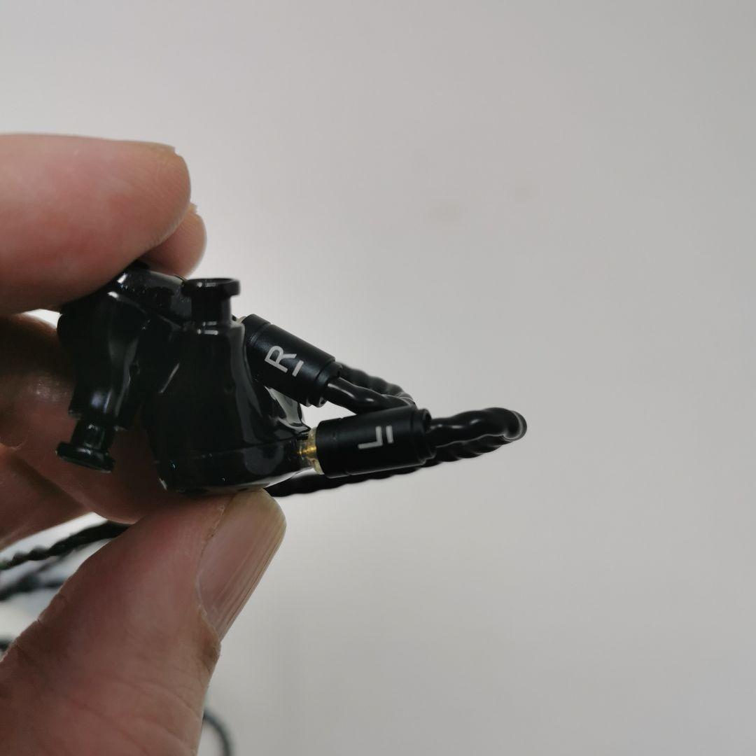 Fender TRACK イヤモニ 黒 試聴のみ美品 リケーブル対応 高音質