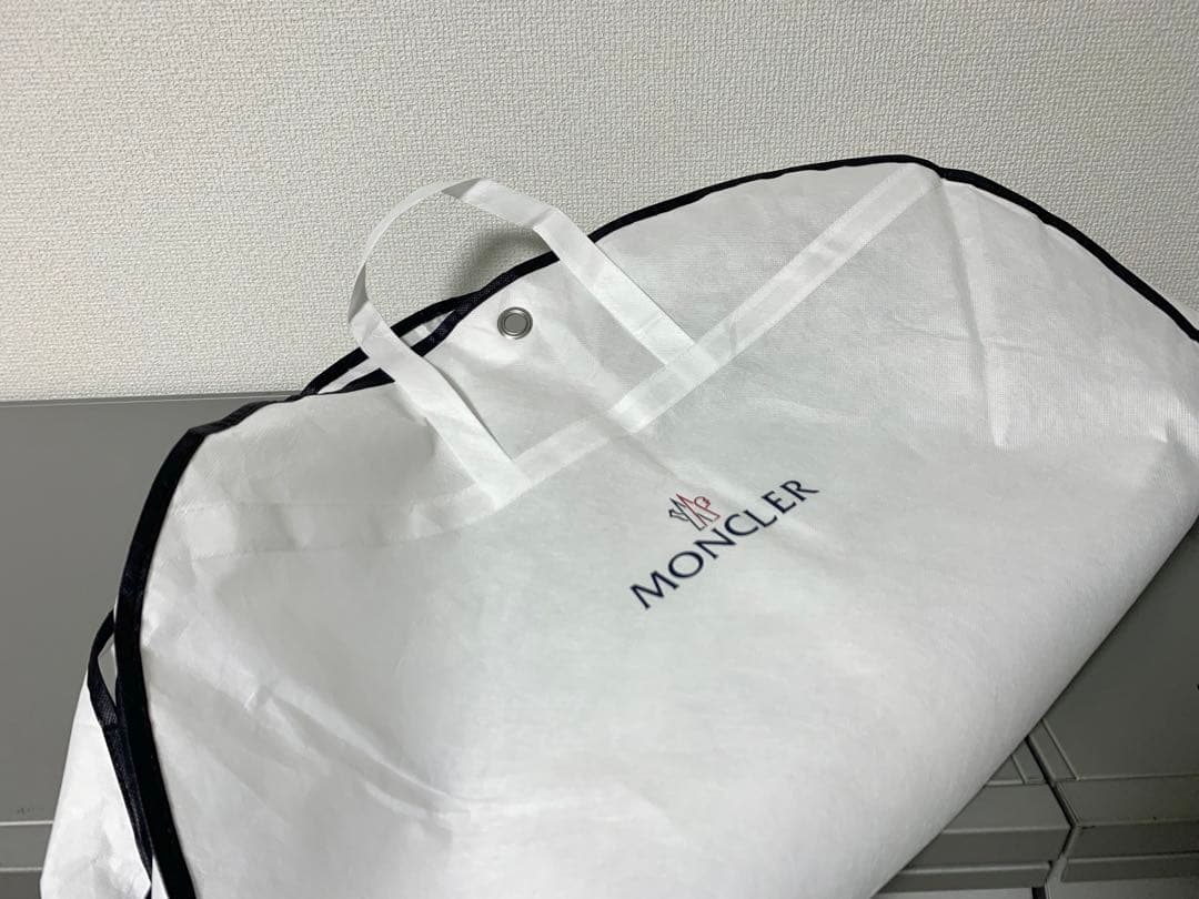 【極美品】即完売品✨MONCLER GENIUSライン✨ダウンジャケット