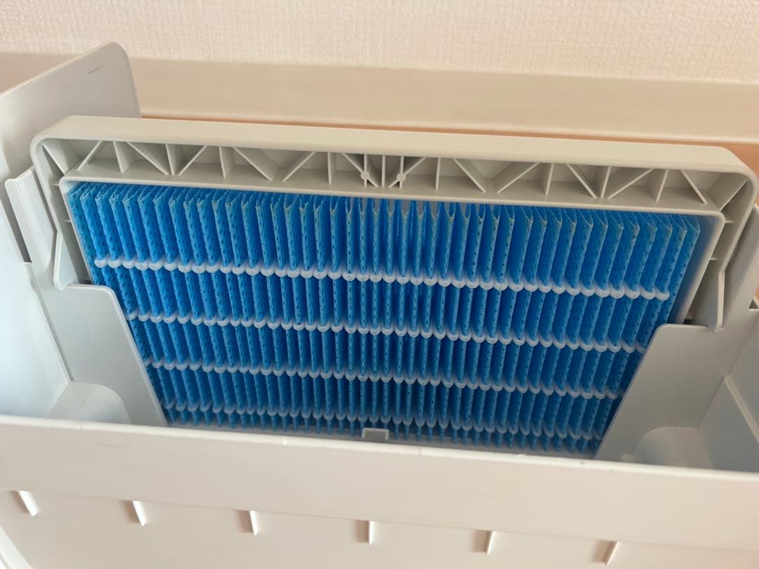 SHARP シャープ 加湿空気清浄機 プラズマクラスター KI-NS40ホワイト