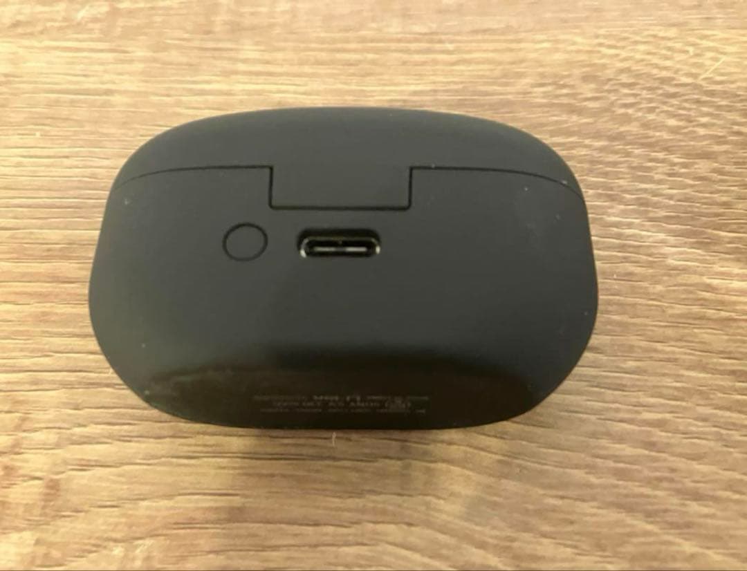 イヤホン　SONY WF-1000XM5 中古美品　ケース、付属品付き