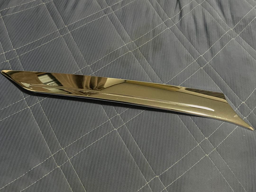 プリウスα 　前期　フロント　メッキガーニッシュ　純正OP