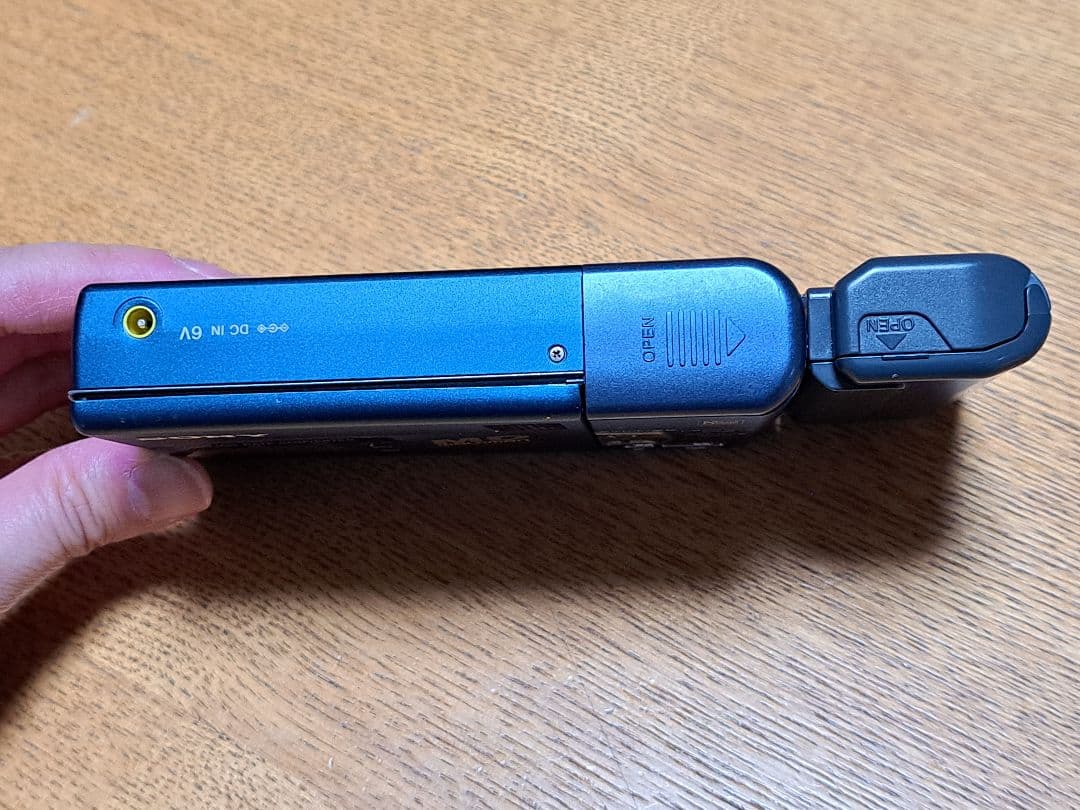 SONY　MDウォークマン MZ-R30