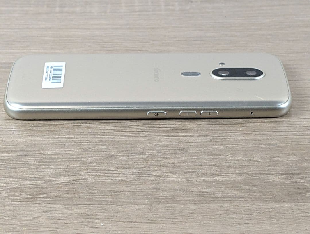 【美品】docomo らくらくスマートフォン F-53E ゴールド