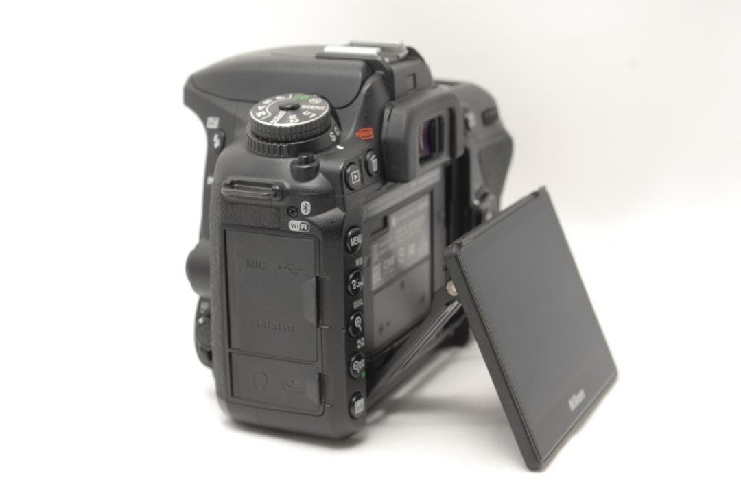 ☘️美品✨高速連写✨高画質☘️Nikon D7500 望遠ダブルレンズキット