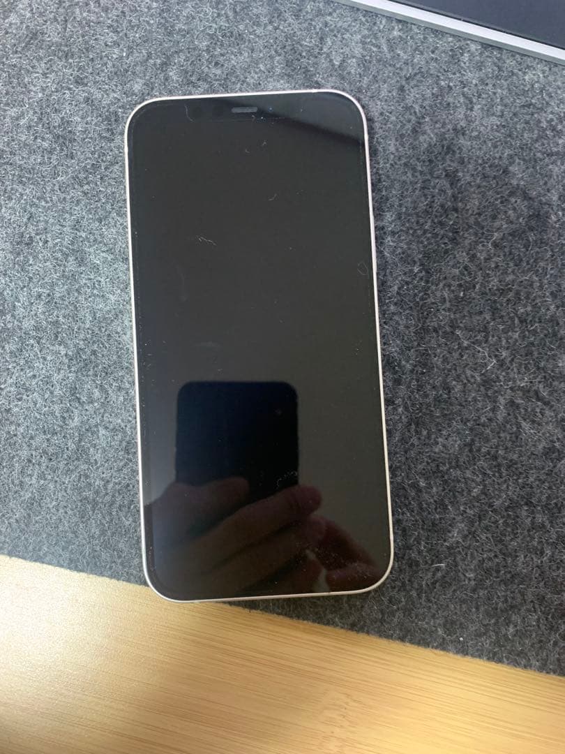 iPhone 12 64GB ホワイト 本体のみ