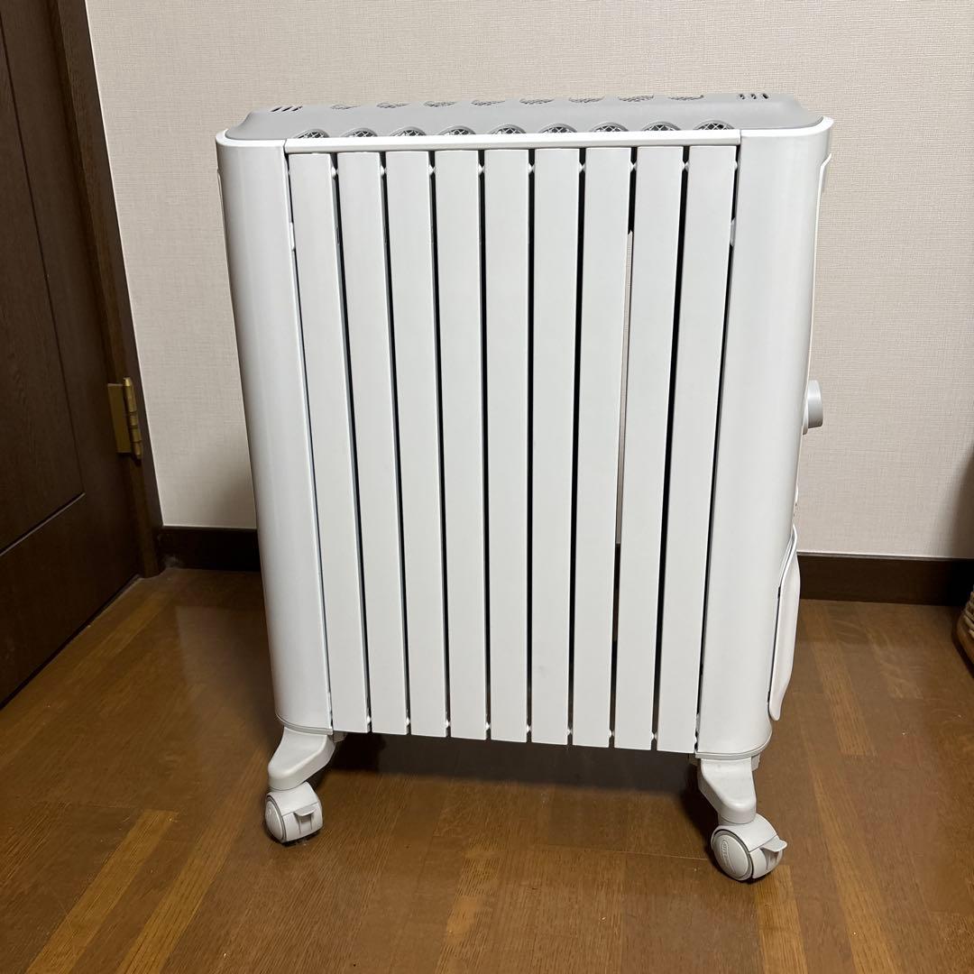 デロンギ製　オイルヒーター