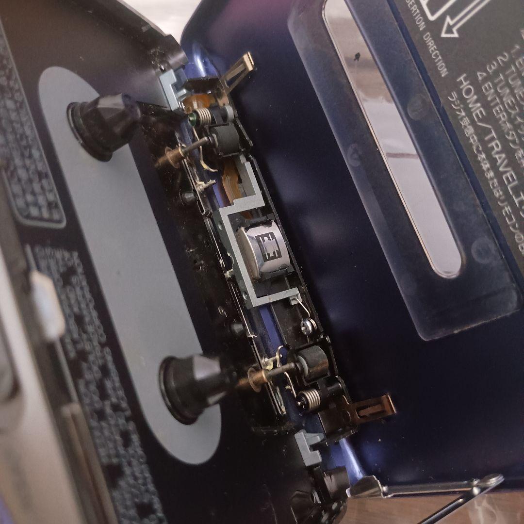 完全ジャンク品　送料込み匿名配送　ソニーカセットテープウォークマンWM-FX77