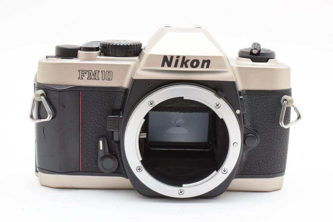 超美品　NIKON ニコン FM10 フィルムカメラ　モルト新品交換済 M733