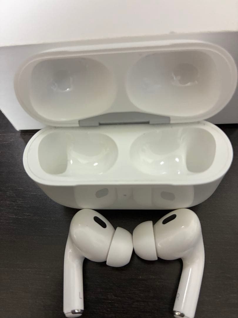 Apple AirPods Pro 2 ワイヤレスイヤホン　美品