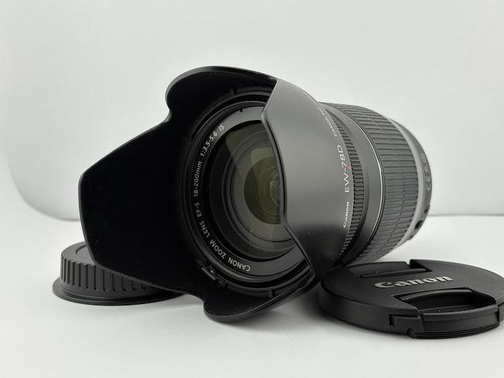 ★極上美品★キヤノンCANON EF-S18-200mm F3.5-5.6 IS