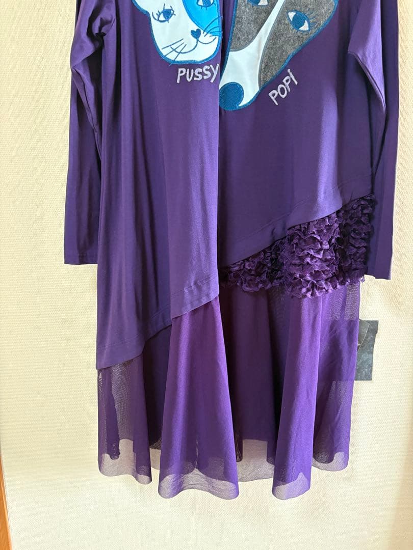 『新品未使用』⭐️トクコプルミエヴォル⭐️紫地犬と猫の刺繍長袖ワンピースチュニック❣️