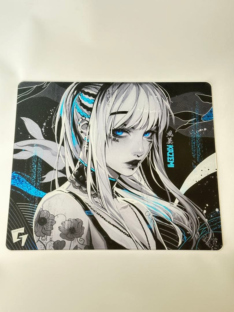 GLSSWRKS Kazemi ガラスマウスパッド