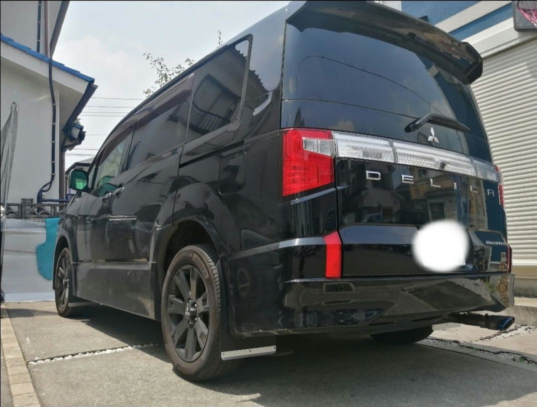 三菱　デリカD5 アーバンギア　マッドフラップ　マッドガード