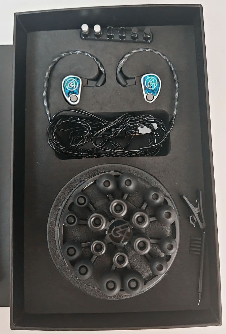 イヤホン 64audio Nio