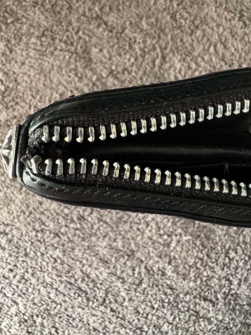 3 SIDE ZIP 3サイドジップ サイドピラミッドスタッズレザーウォレット