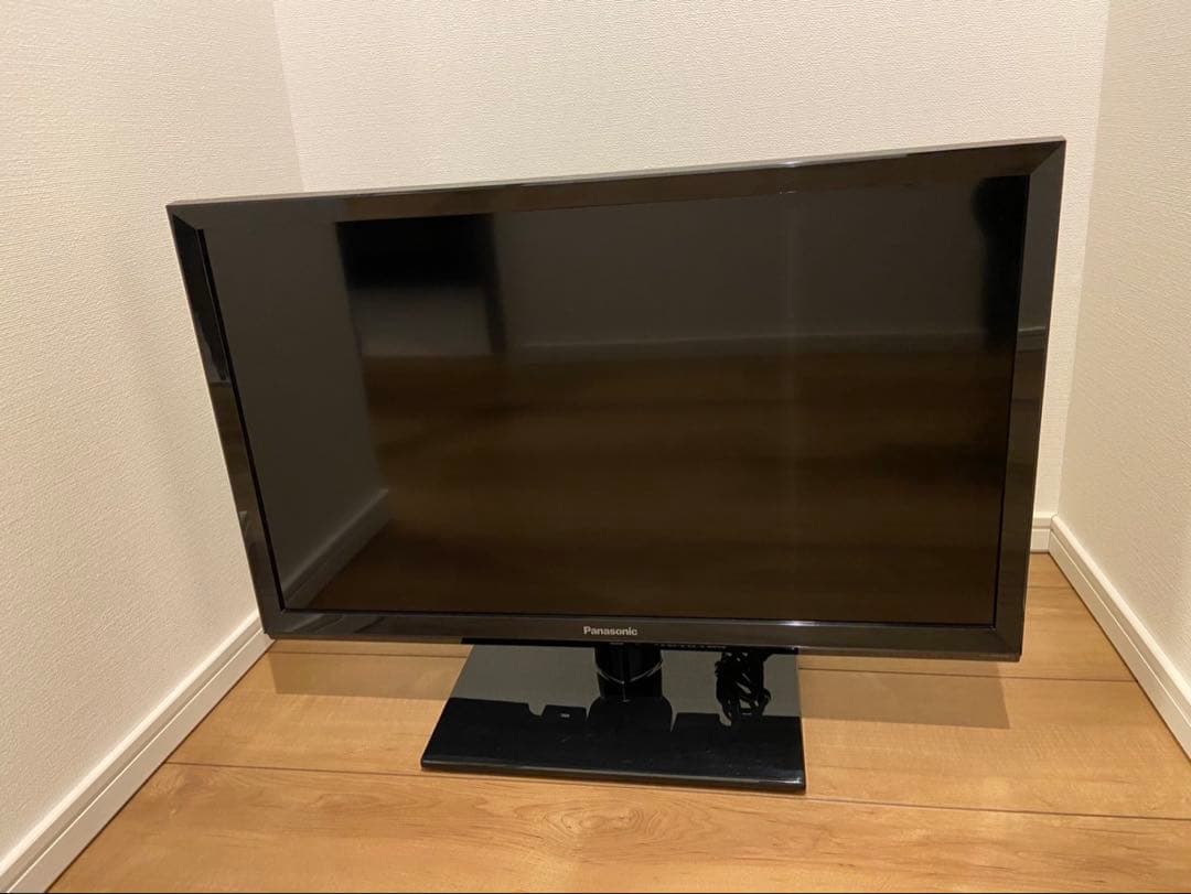 Panasonic TH-24E300 24V型　液晶テレビ　2017年製