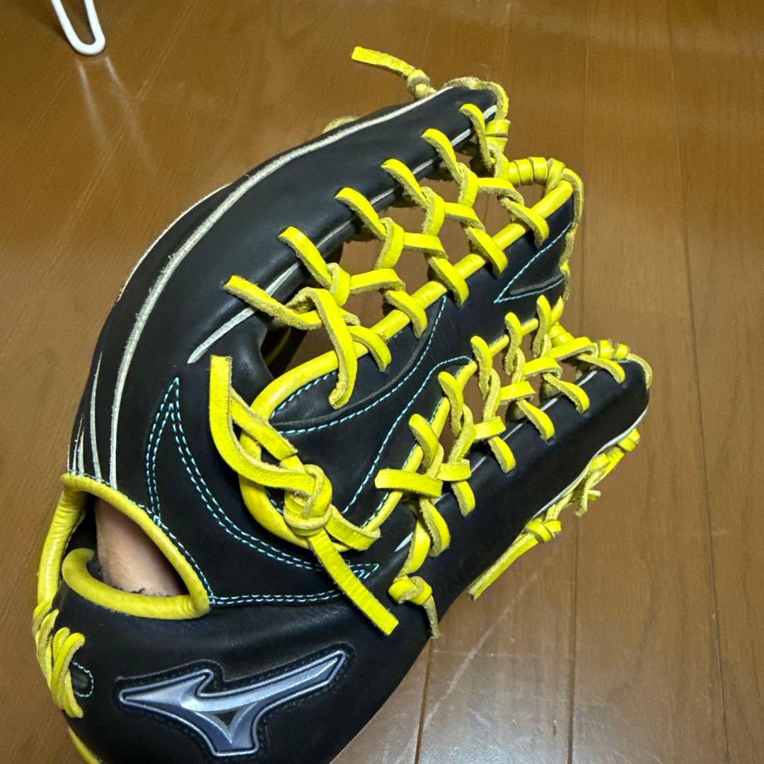 Mizuno 軟式グローブ 黒/黄