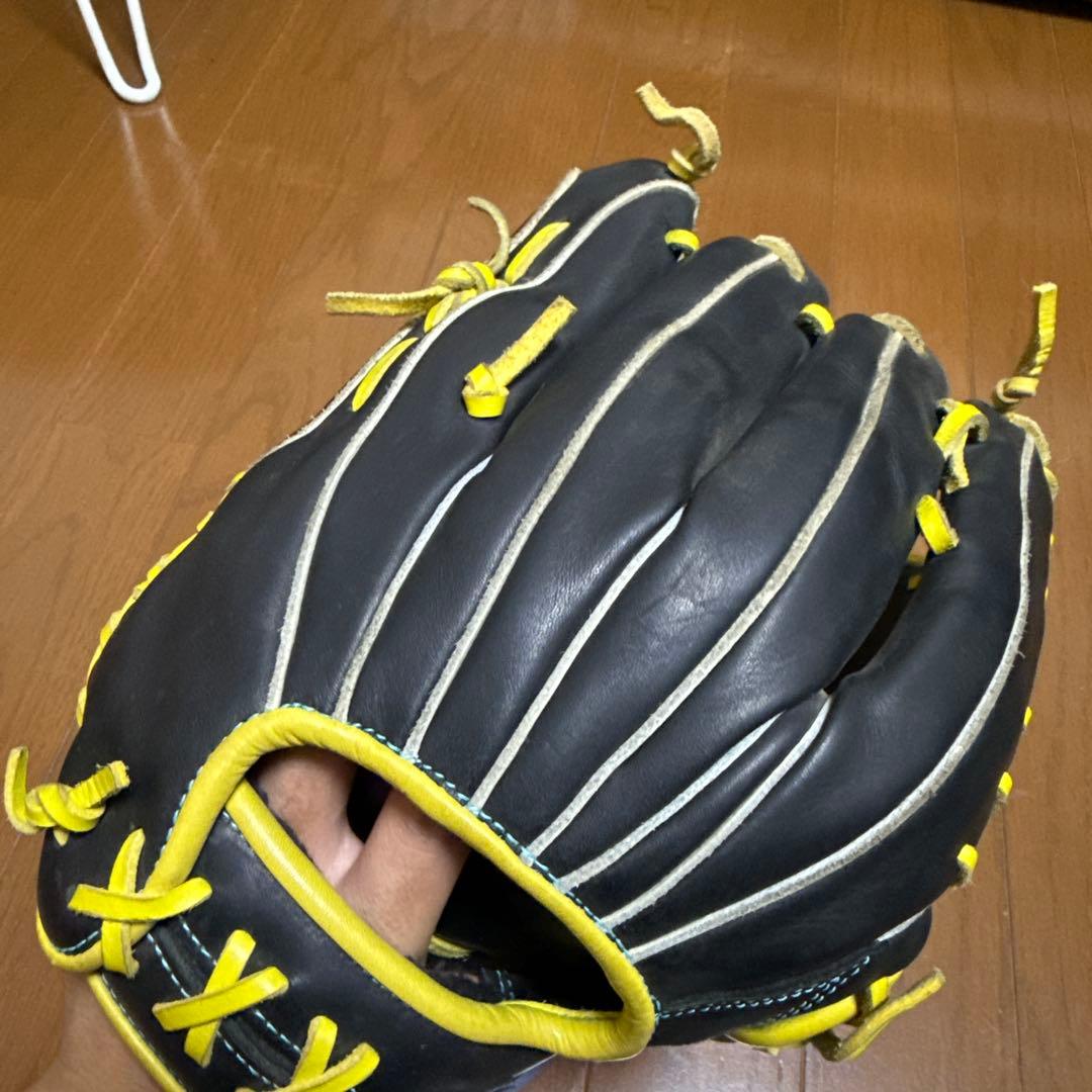 Mizuno 軟式グローブ 黒/黄