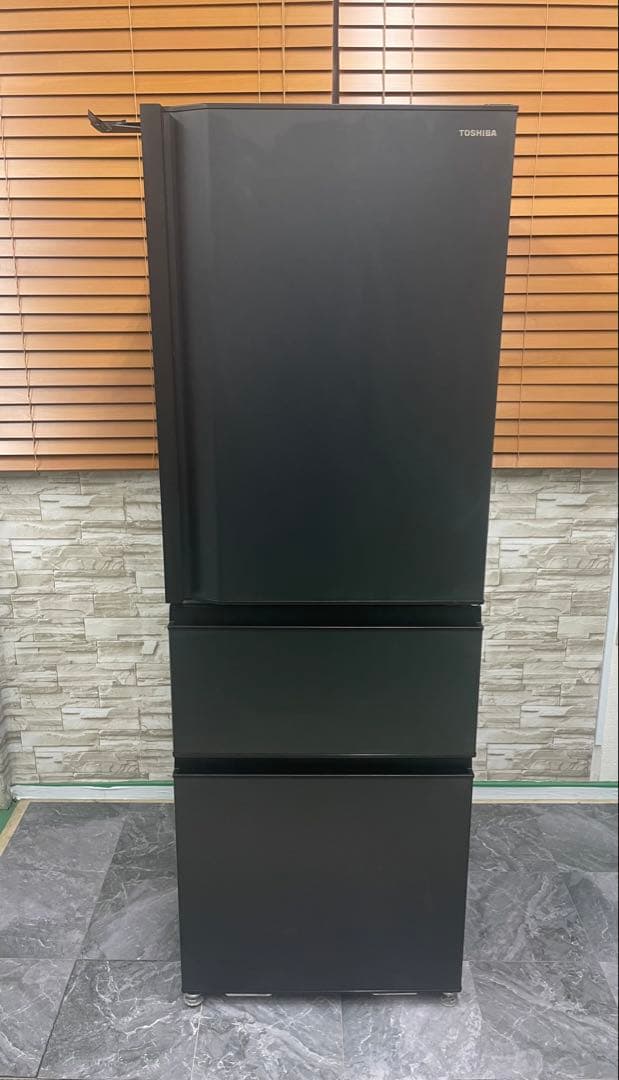 東芝 GR-V36SC(KZ) 3ドア　冷蔵庫 356L ブラック　24年製