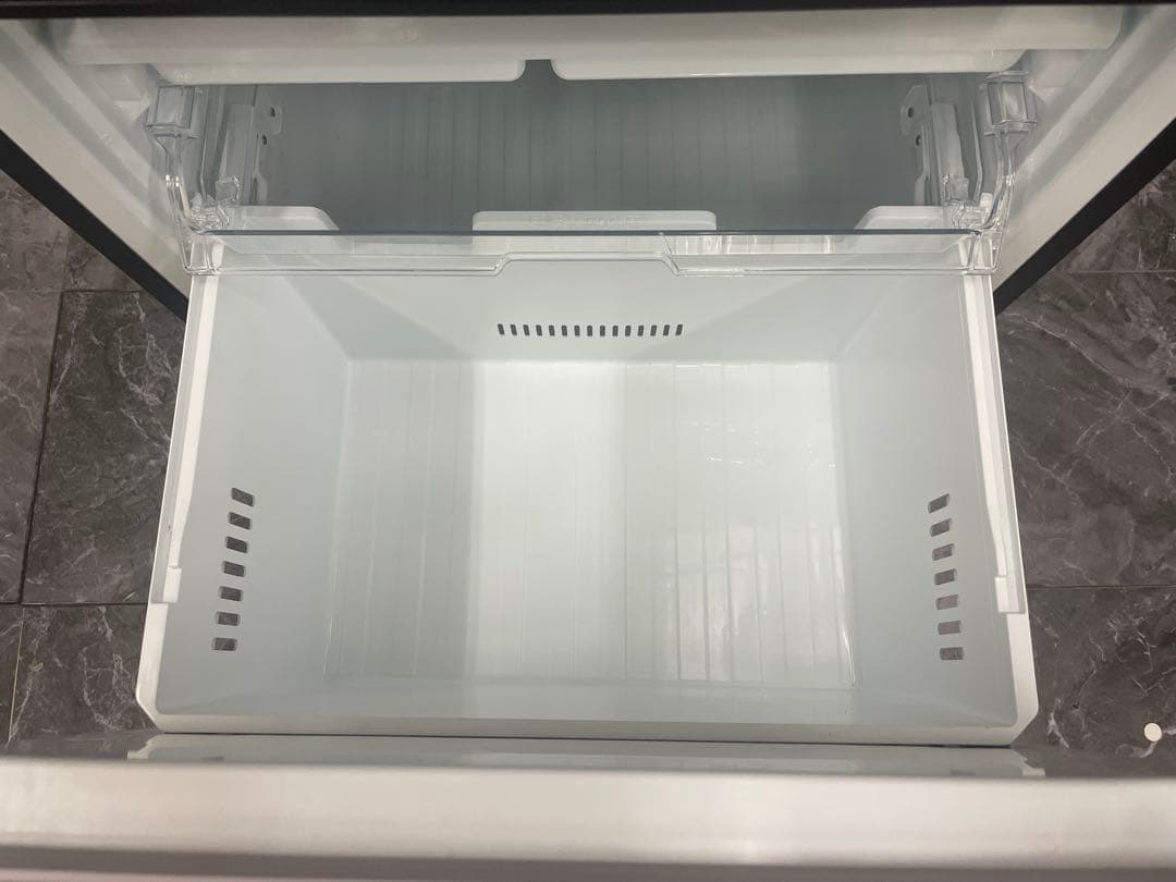 東芝 GR-V36SC(KZ) 3ドア　冷蔵庫 356L ブラック　24年製