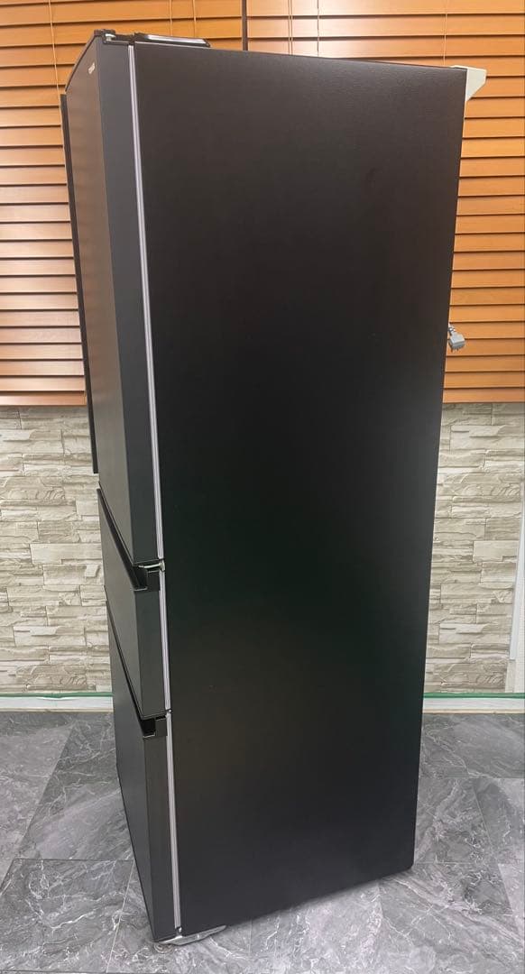 東芝 GR-V36SC(KZ) 3ドア　冷蔵庫 356L ブラック　24年製