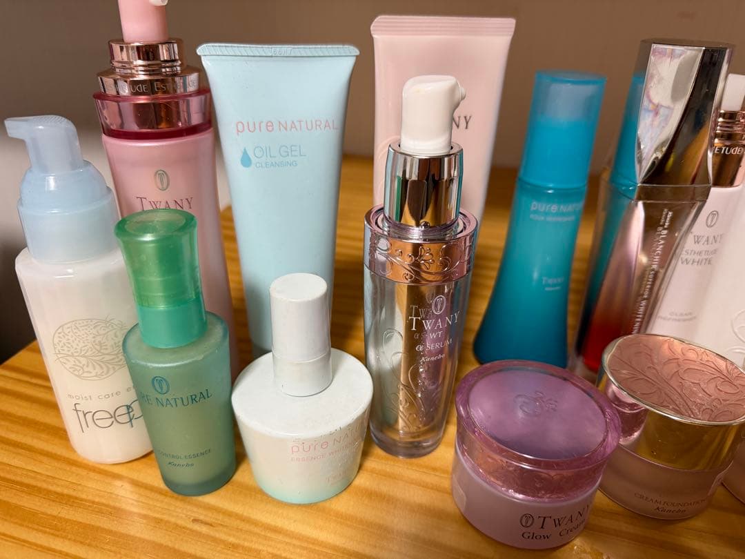 TWANY カネボウ　まとめ売り　セット　WT 乳液　ファンデーション　別売り可