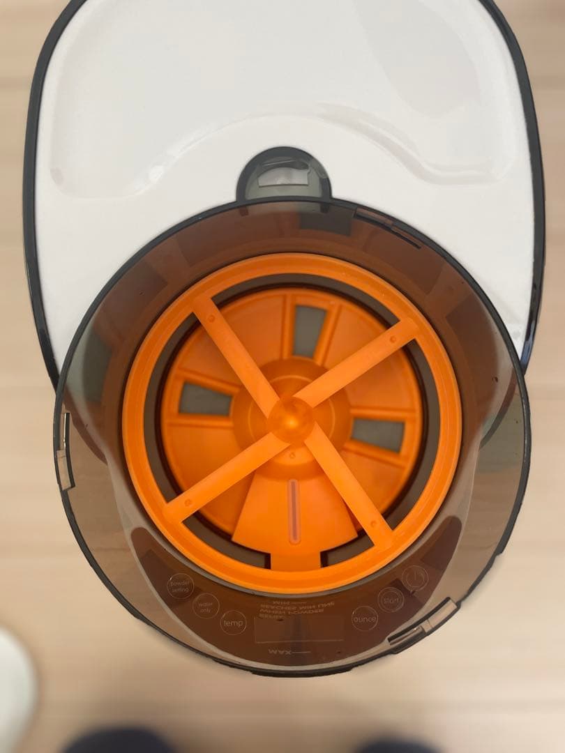 Baby Brezza Formula Pro white フォーミュラプロ