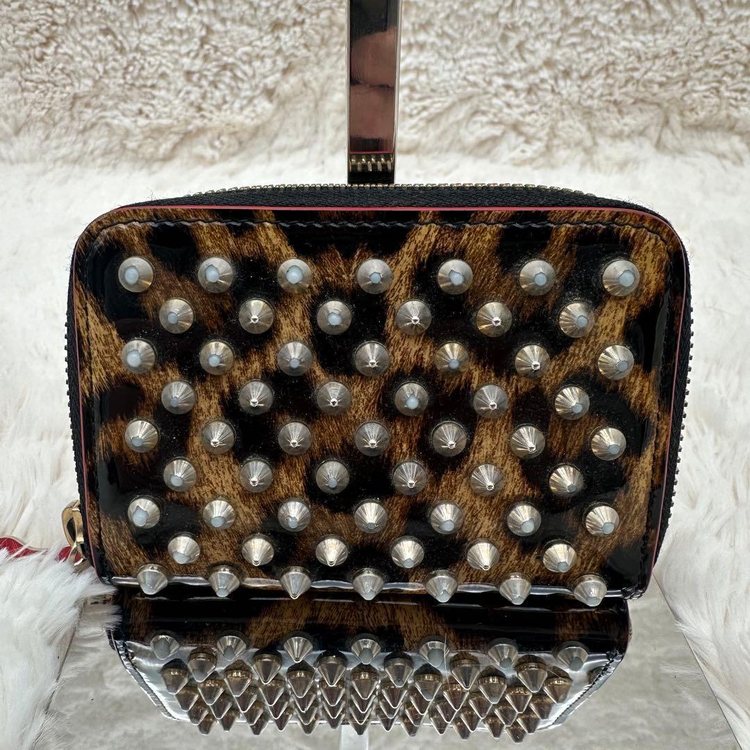 ✨美品✨ルブダン　ケース　スタッズ　パネトーネ　レオパード　エナメル　赤