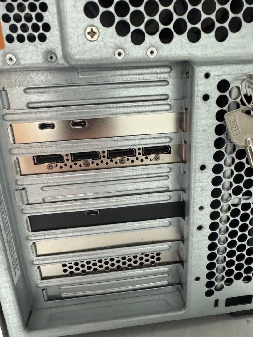 HP z840 SSD1tb HDD3tb×4個raid10おまけ付き