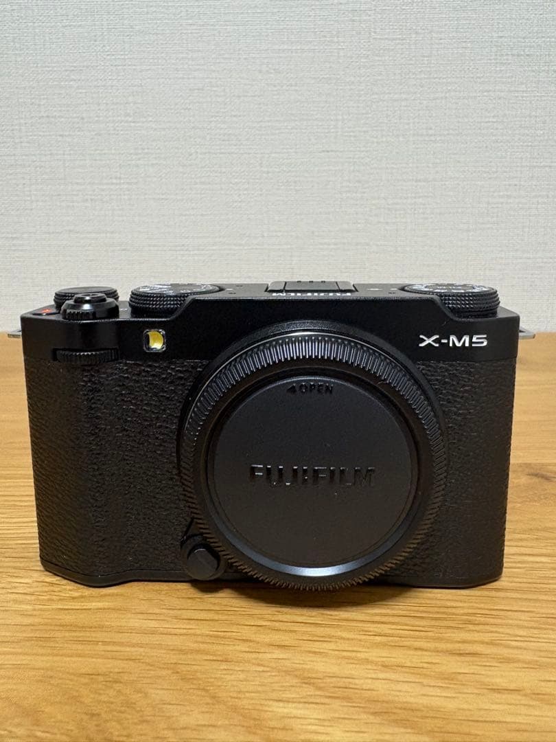 【美品】富士フイルム X-M5 ボディ ブラック FUJIFILM【おまけ付き】
