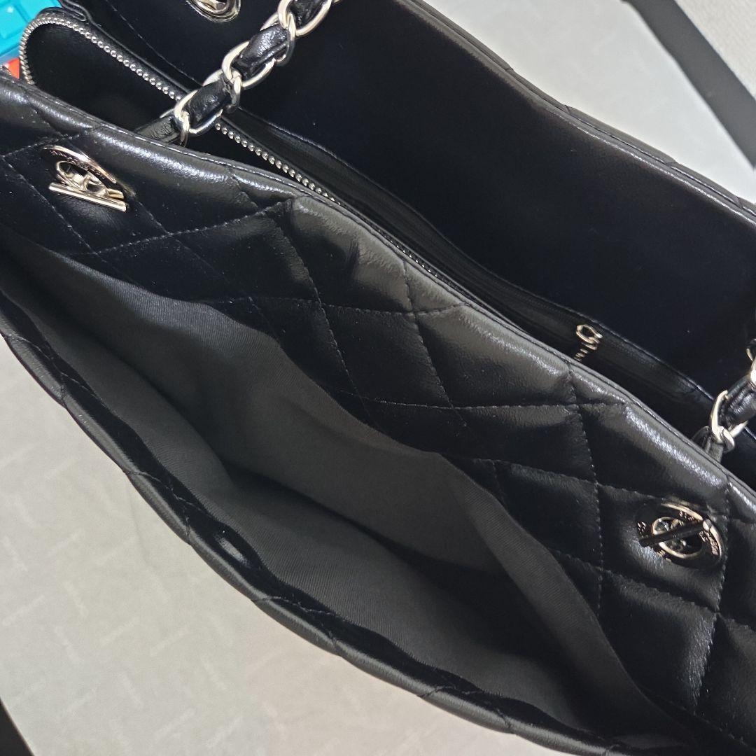 *ラムスキン* ショルダーバッグ　A4