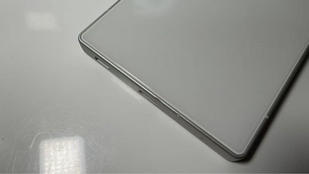 Aquos R9 docomo SH-51E SIMフリー 256GB ホワイト