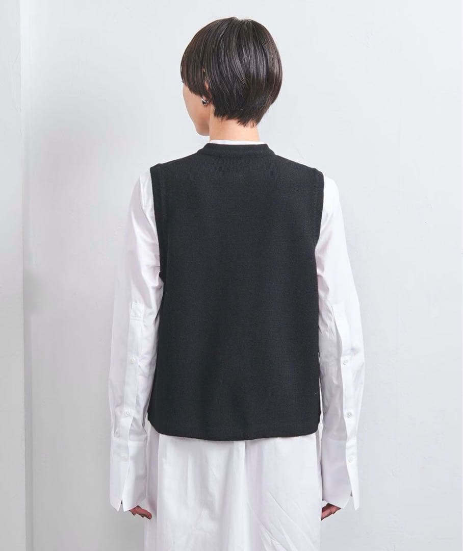 【ユナイテッドアローズ】カシミヤ　ジレ　ベスト　ネイビー　ブラック　ボタン