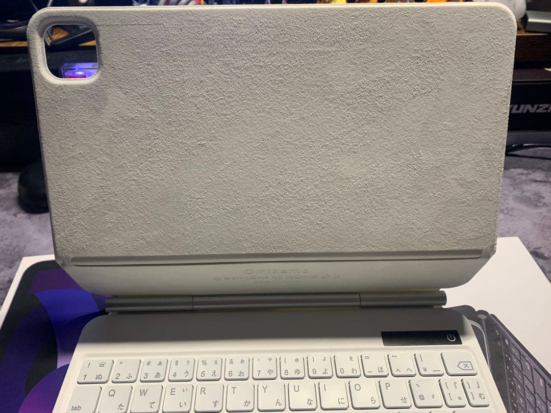 こ*め様 ipad air 第5世代 M1チップ Wi-Fi 64GB ケース付