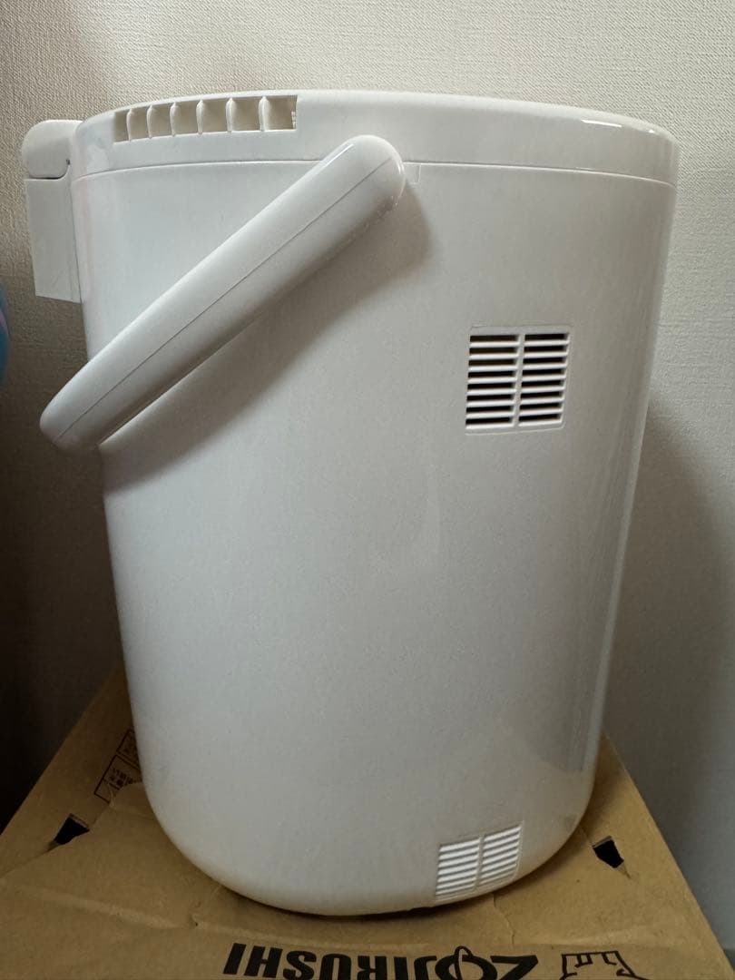 象印 加湿器 ホワイト フィルター不要　EE-RR50-WA