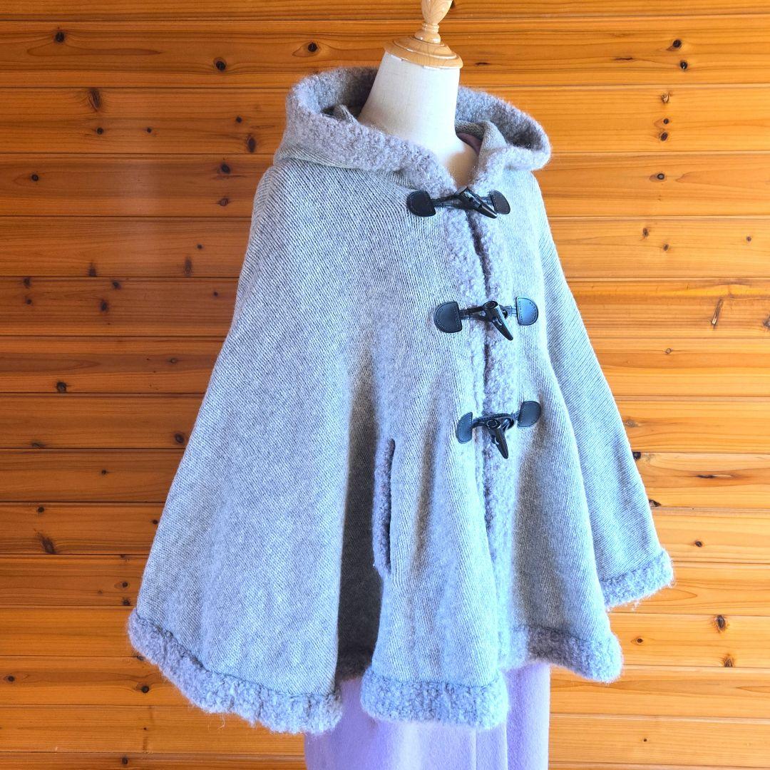 バーバリーブルーレーベル ポンチョコート ケープ マント ボア ファー フード